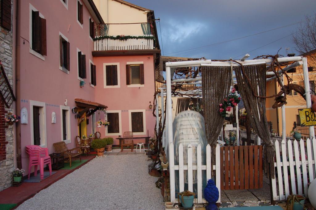 Art B&B La Casa Del Pittore Revine Lago Exterior foto